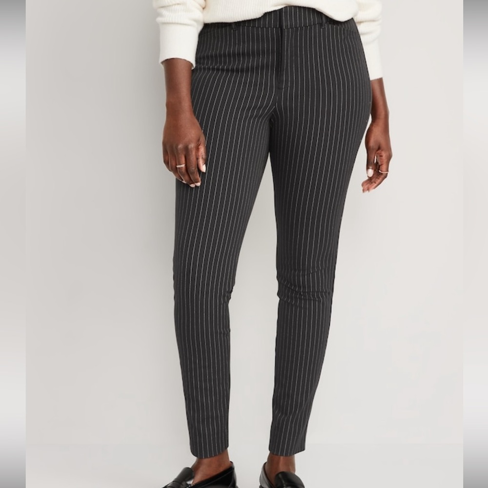 NWT Old Navy High-Waisted Pixie Skinny Pants